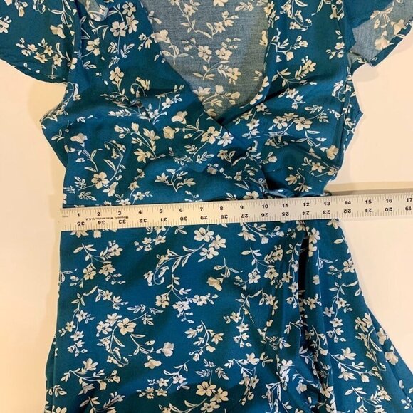 ZAFUL‎ Women's Tiny Floral Ruffle Wrap Short Sleeve Mini Dress Size M NWT - Picture 12 of 13